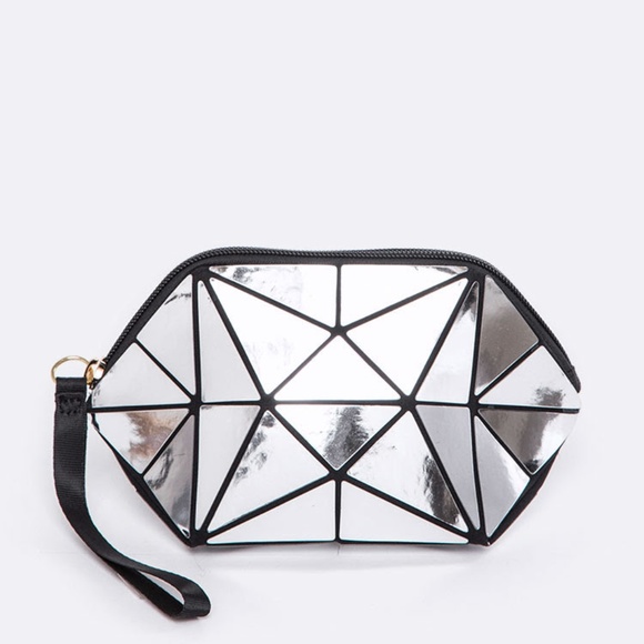 Boutique Handbags - NEW! Geometric Foldable Prism Bag Boutique Handbags - NEW! Geometric Foldable Prism Bag